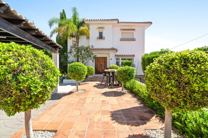 Image No.6-5 Bed Villa for sale