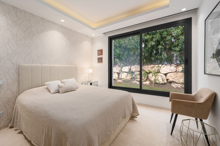 Image No.15-6 Bed Villa for sale