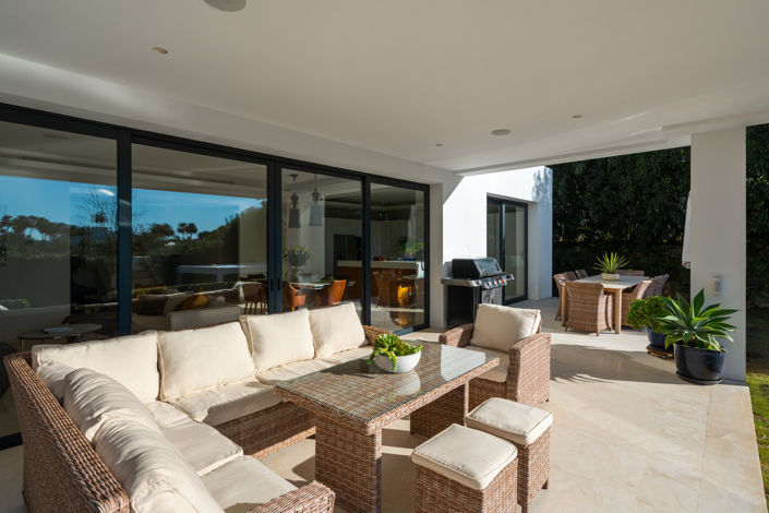 Image No.3-6 Bed Villa for sale