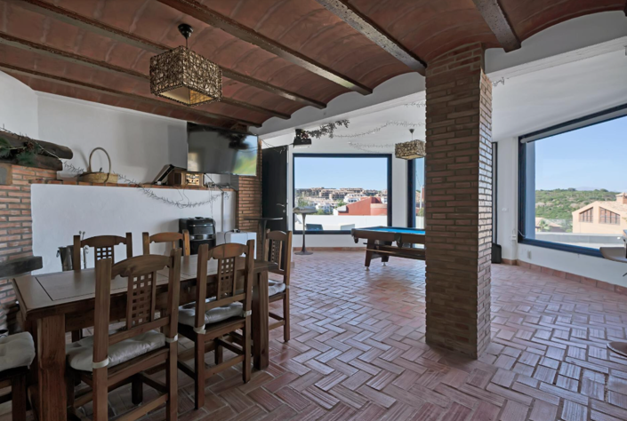 Image No.18-4 Bed Villa for sale