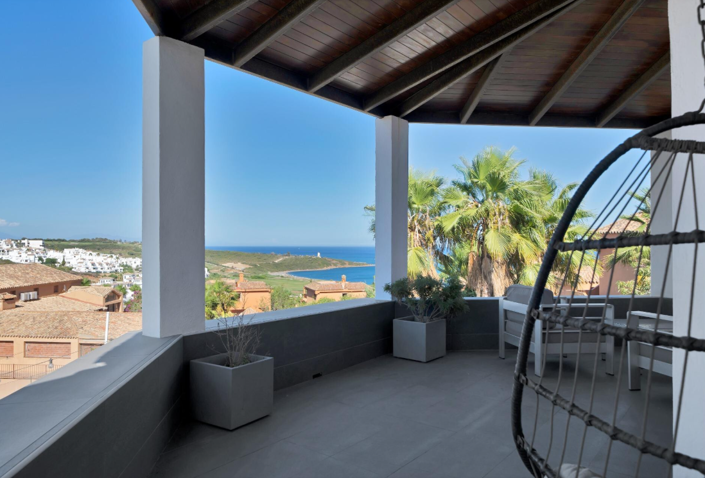 Image No.3-4 Bed Villa for sale