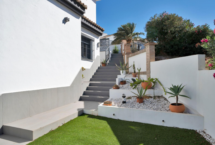 Image No.48-4 Bed Villa for sale