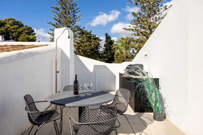 Image No.17-2 Bed Apartment for sale