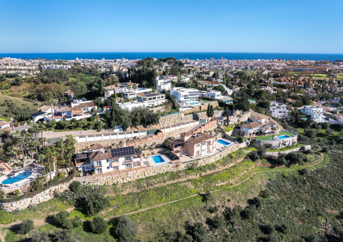 Image No.2-Villa de 4 chambres à vendre à Mijas
