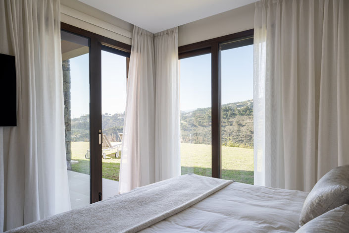 Image No.15-3 Bed Property for sale