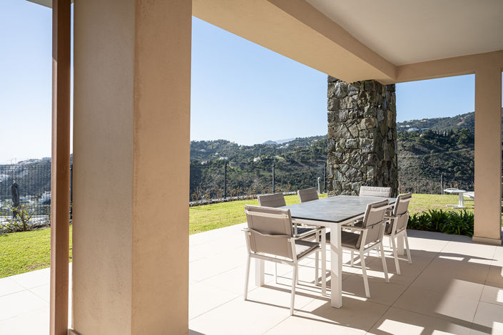 Image No.20-3 Bed Property for sale