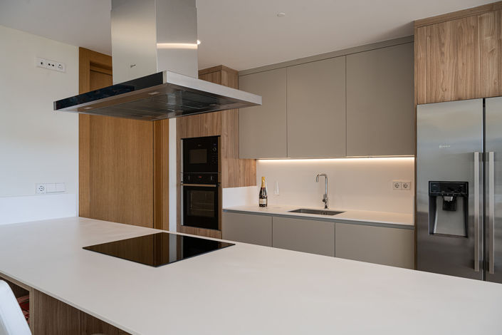 Image No.3-3 Bed Property for sale