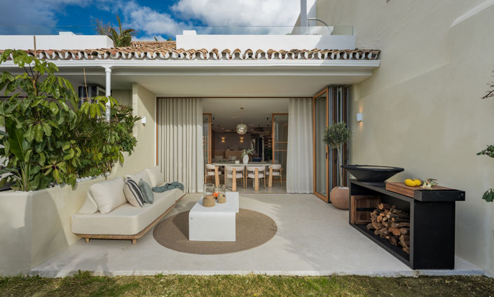 Image No.4-4 Bed Townhouse for sale