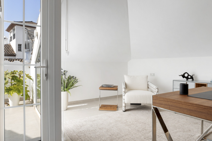 Image No.24-5 Bed Penthouse for sale