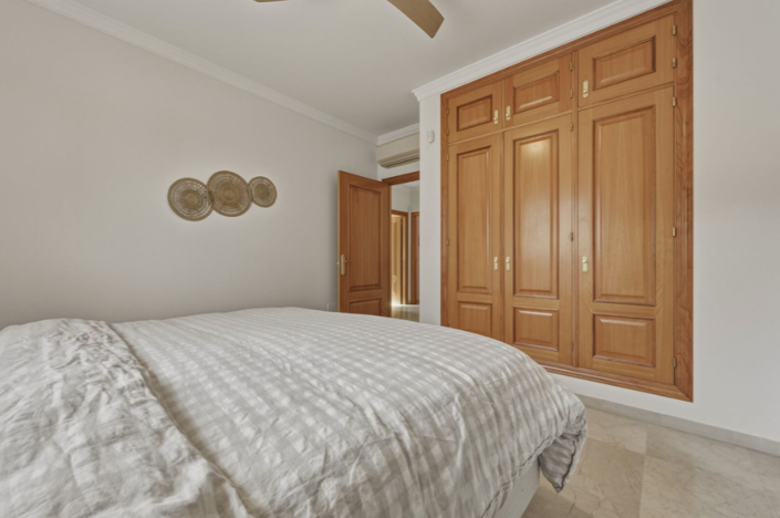 Image No.20-5 Bed Villa for sale