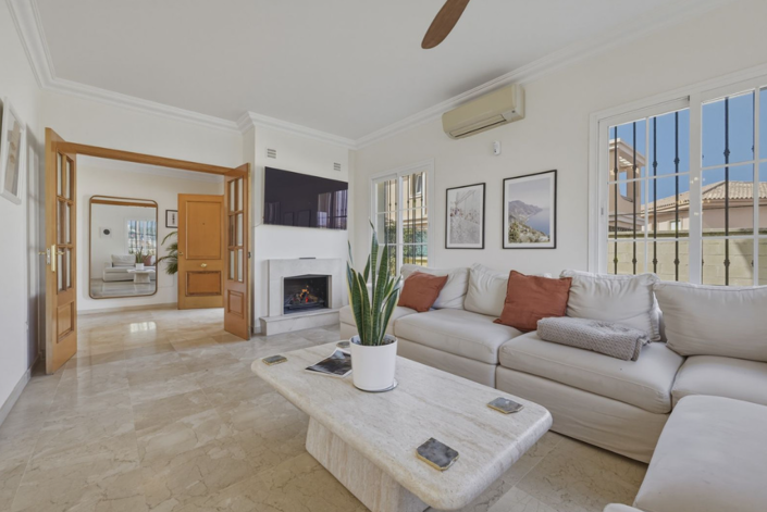 Image No.7-5 Bed Villa for sale