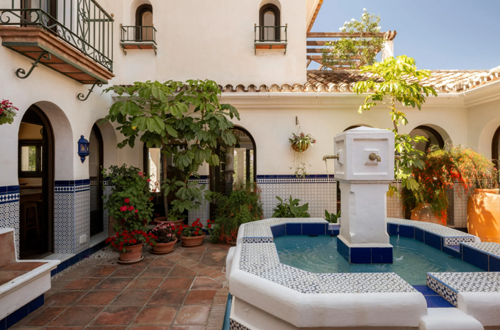 Image No.15-6 Bed Villa for sale