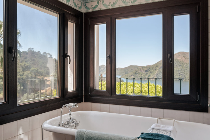 Image No.27-6 Bed Villa for sale