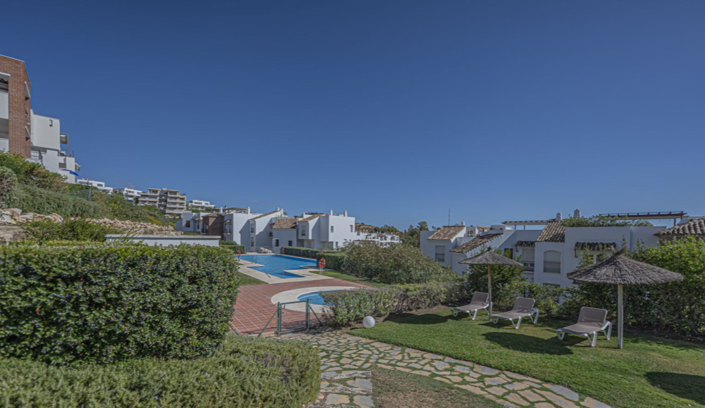 Image No.21-3 Bed Apartment for sale