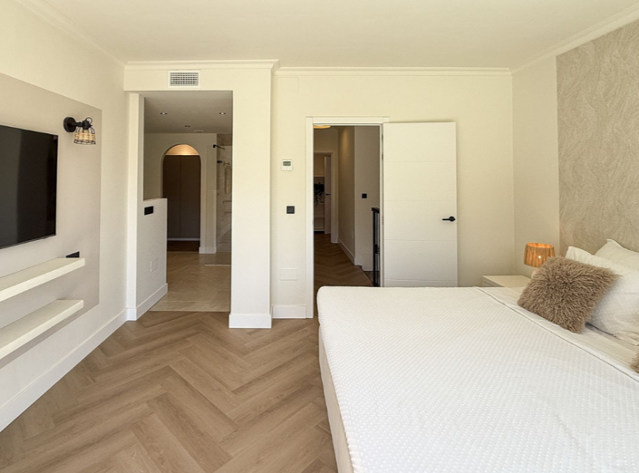 Image No.30-3 Bed Villa for sale