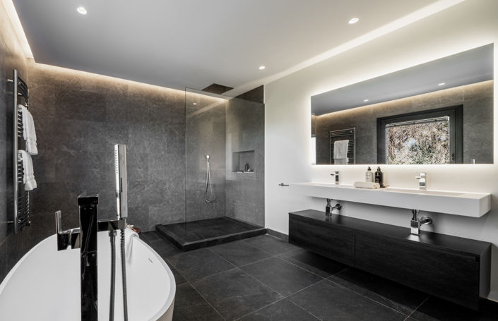 Image No.15-5 Bed Villa for sale