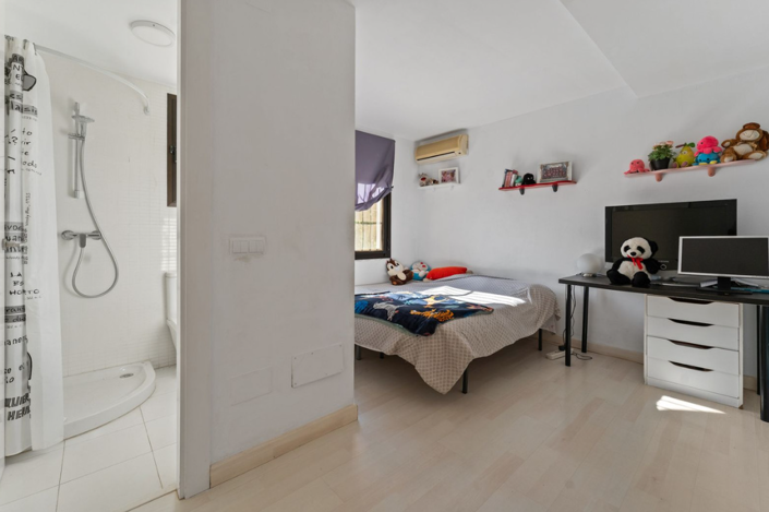 Image No.20-3 Bed Villa for sale