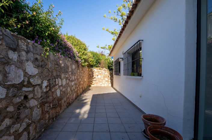 Image No.33-3 Bed Villa for sale