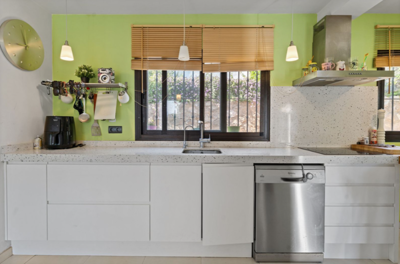 b98le8d7m9k3degpefzhs0lif8u4xzvzhwxtmggyekxx9