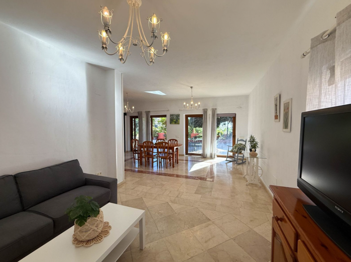 Image No.23-4 Bed Villa for sale