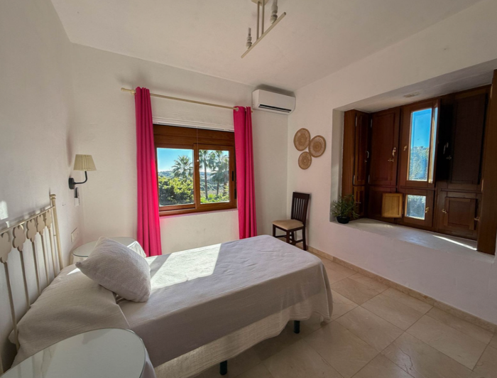 Image No.28-4 Bed Villa for sale