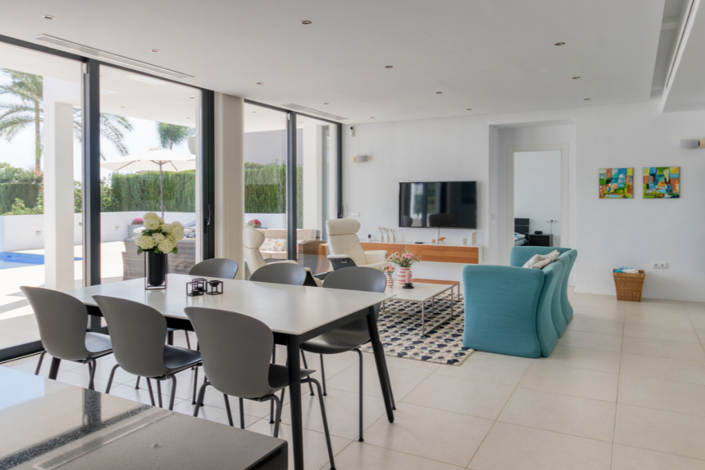 Image No.10-4 Bed Villa for sale