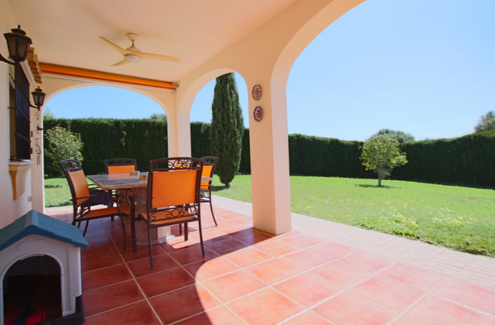 Image No.11-Villa de 4 chambres à vendre à Estepona