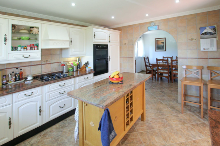 Image No.13-Villa de 4 chambres à vendre à Estepona