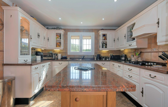 Image No.14-Villa de 4 chambres à vendre à Estepona