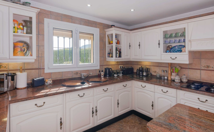 Image No.15-Villa de 4 chambres à vendre à Estepona