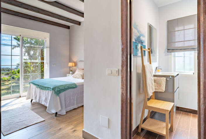 Image No.9-3 Bed Villa for sale