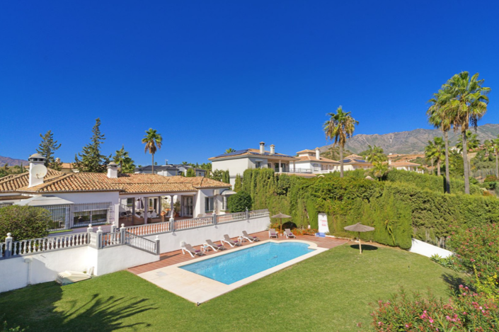 Image No.2-Villa de 4 chambres à vendre à Mijas Costa