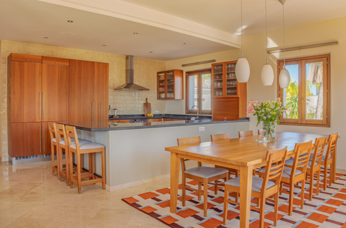 Image No.25-4 Bed Villa for sale