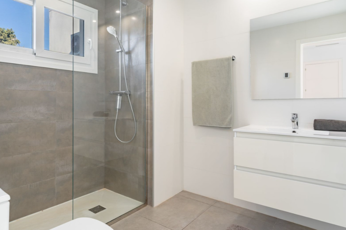 Image No.22-5 Bed Villa for sale