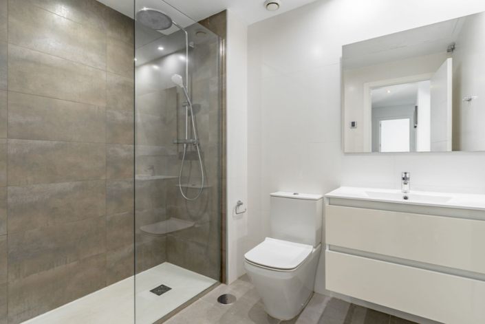 Image No.27-5 Bed Villa for sale