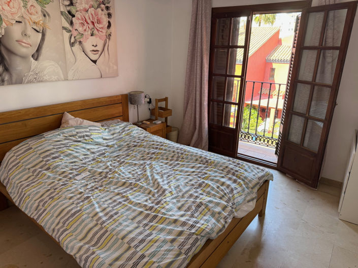 Image No.11-3 Bed Townhouse for sale