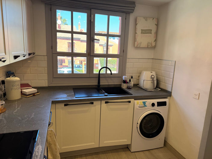 Image No.9-3 Bed Townhouse for sale