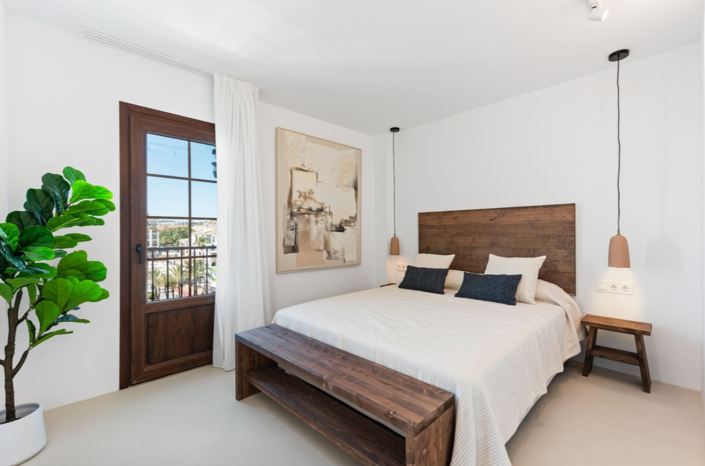 Image No.14-4 Bed Penthouse for sale