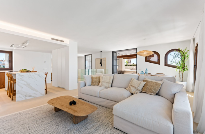 Image No.18-4 Bed Penthouse for sale