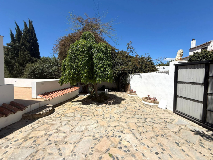 Image No.34-3 Bed Villa for sale