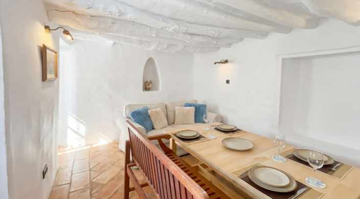 Image No.16-9 Bed Villa for sale