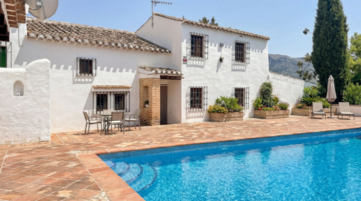 Image No.32-9 Bed Villa for sale