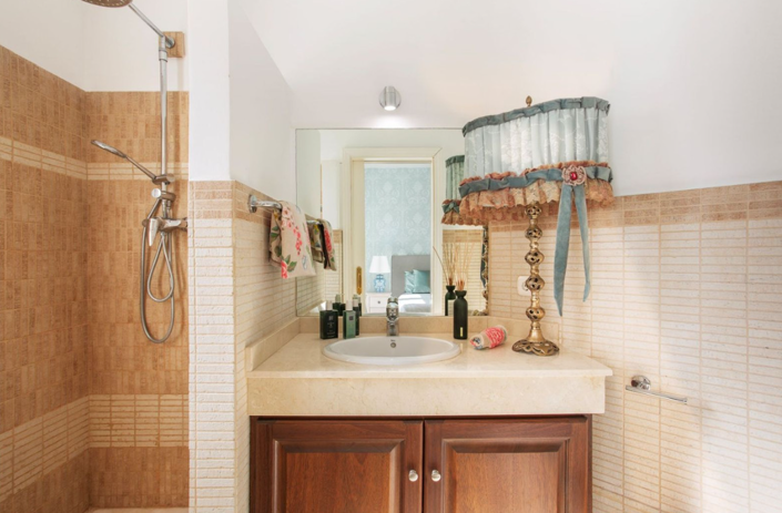 Image No.21-5 Bed Villa for sale