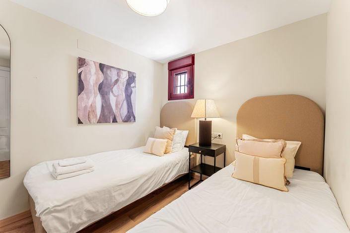 Image No.9-3 Bed Property for sale