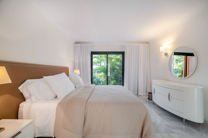 Image No.17-3 Bed Apartment for sale