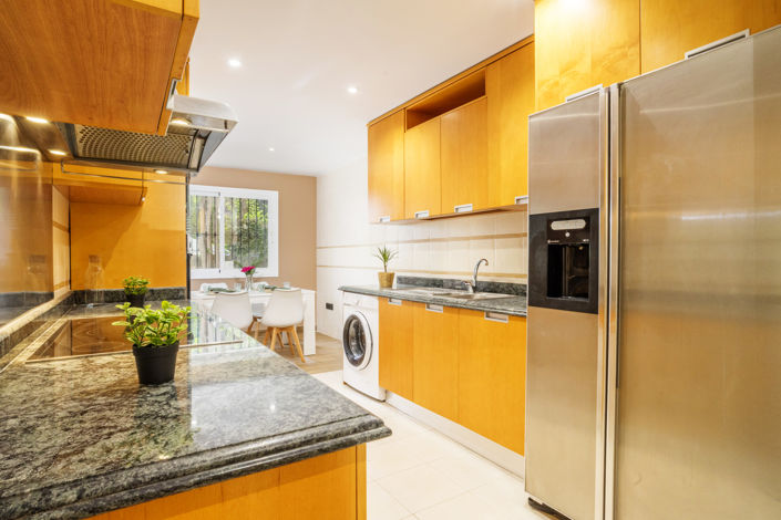 Image No.20-3 Bed Property for sale