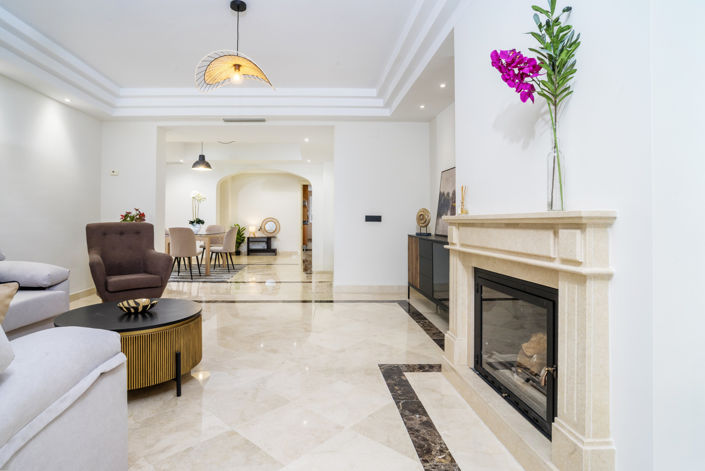 Image No.21-3 Bed Property for sale