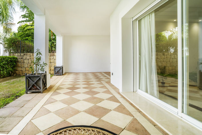 Image No.8-3 Bed Property for sale