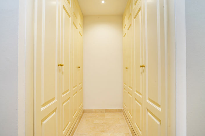 Image No.9-3 Bed Property for sale