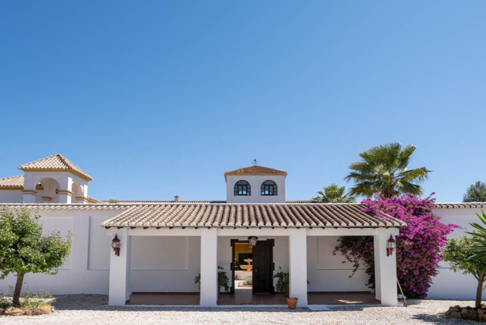 Image No.13-13 Bed Villa for sale